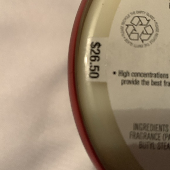 Bath and Bodyworks Scented Luminary 3 wick Candle, 'Tis The Season. NWT - Picture 8 of 8